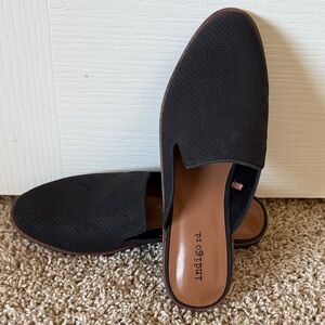 Indigo Women's Black Perforated  Brushed Suede Flats size 8